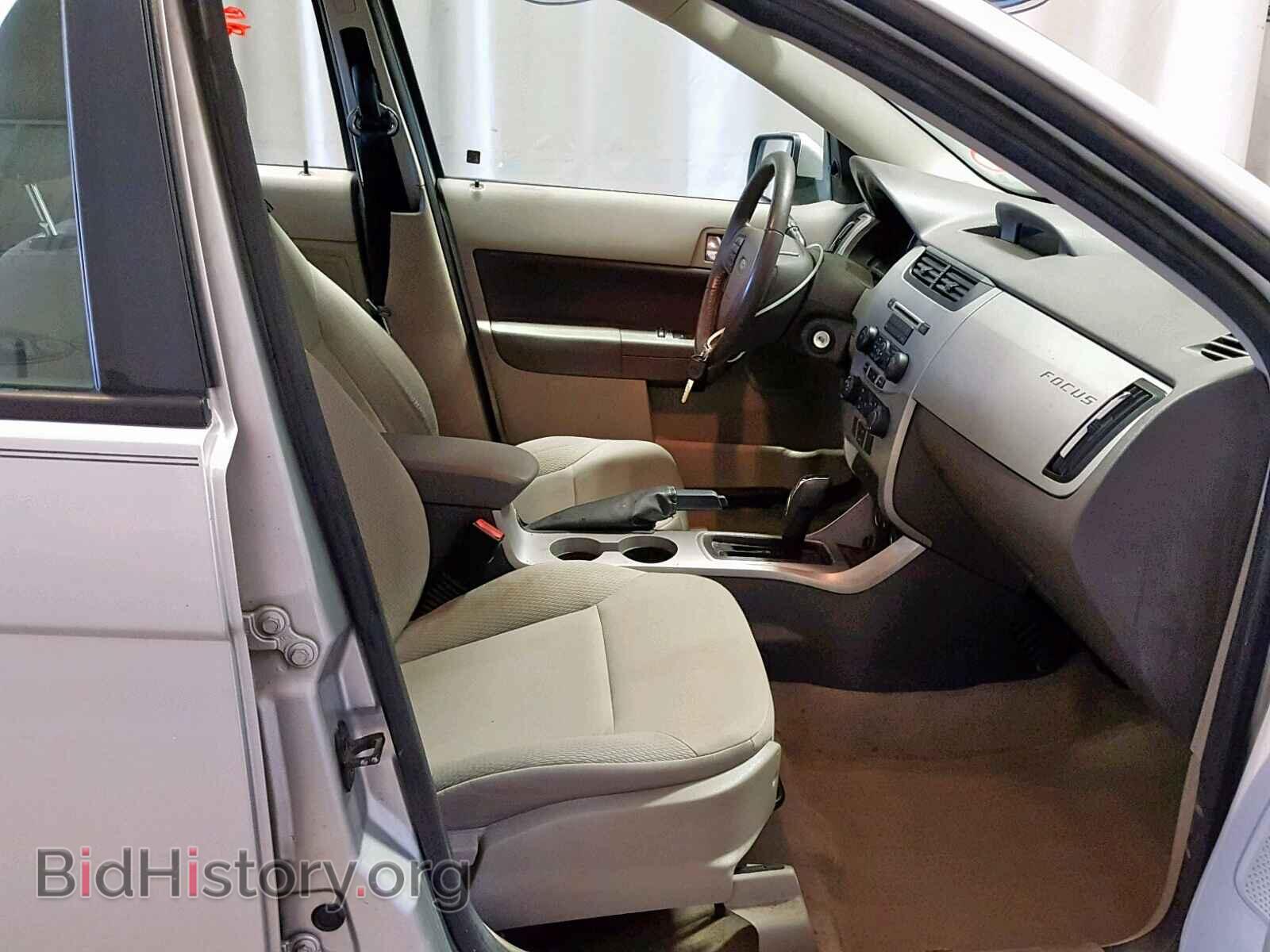 2009 FORD FOCUS - VIN: 1FAHP36N49W150843 - Photo 5