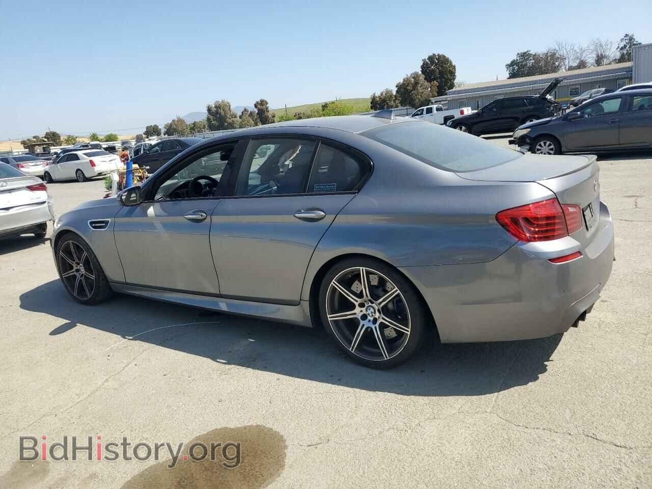 2014 BMW M5 - VIN: WBSFV9C58ED593431 - Photo 2