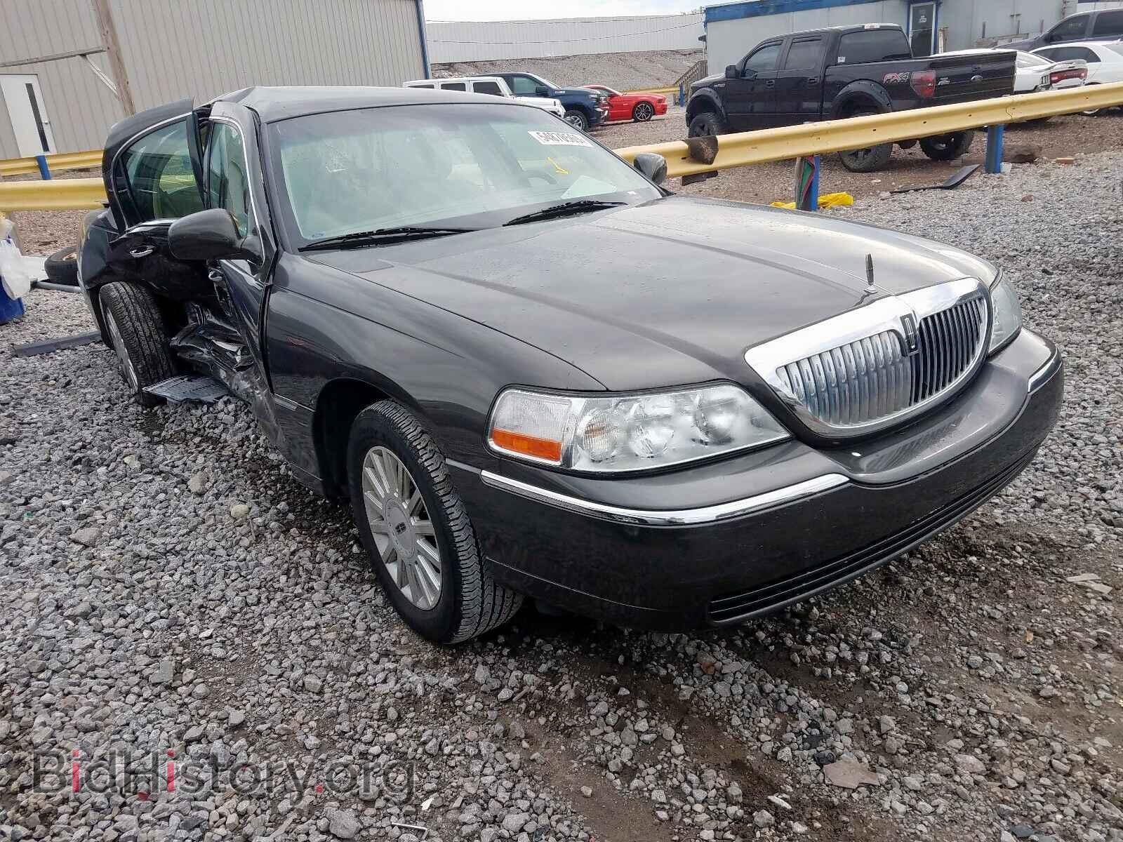 Фотография 1LNHM81W25Y608440 - LINCOLN TOWNCAR 2005