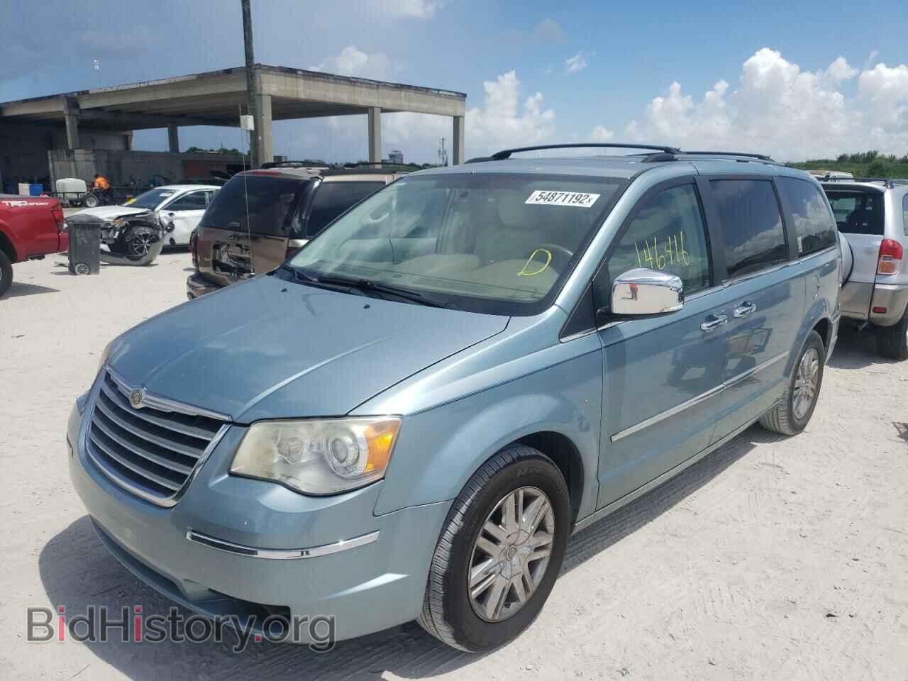2010 CHRYSLER MINIVAN - VIN: 2A4RR6DX2AR136333 - Photo 2