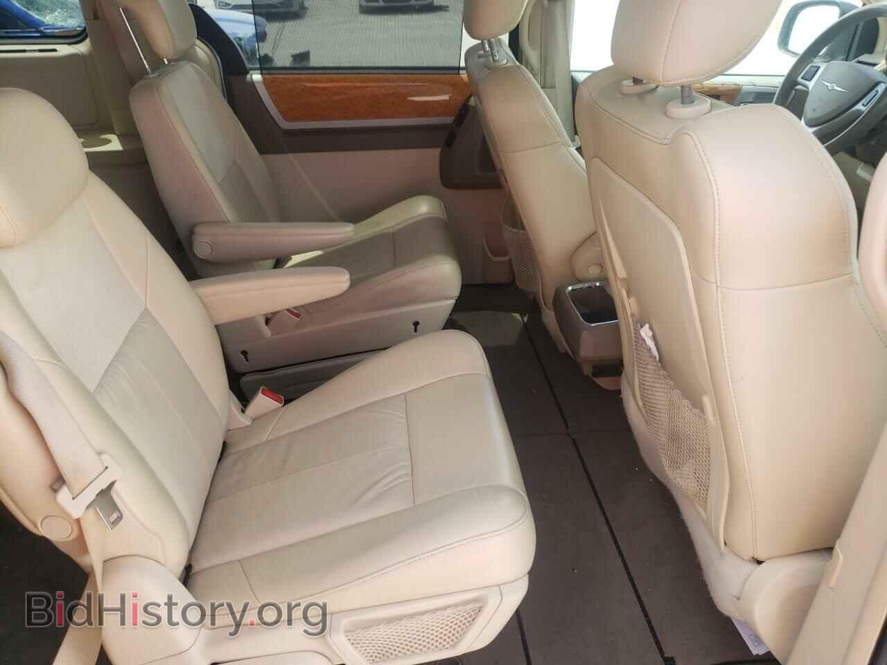 2010 CHRYSLER MINIVAN - VIN: 2A4RR6DX2AR136333 - Photo 6