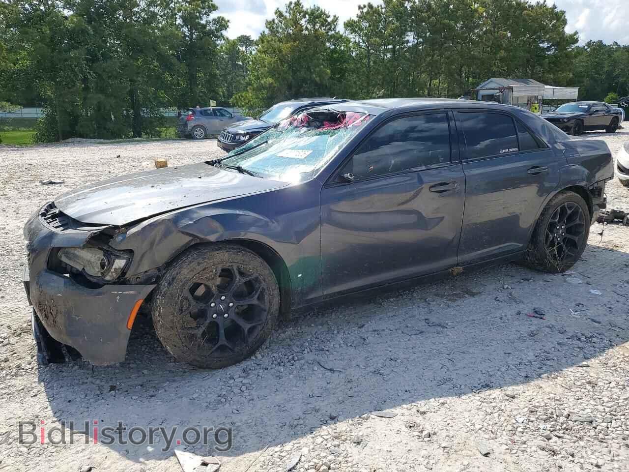 Фотография 2C3CCABG2KH686520 - CHRYSLER 300 2019