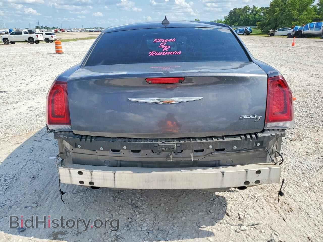 2019 CHRYSLER 300 - VIN: 2C3CCABG2KH686520 - Фото 6