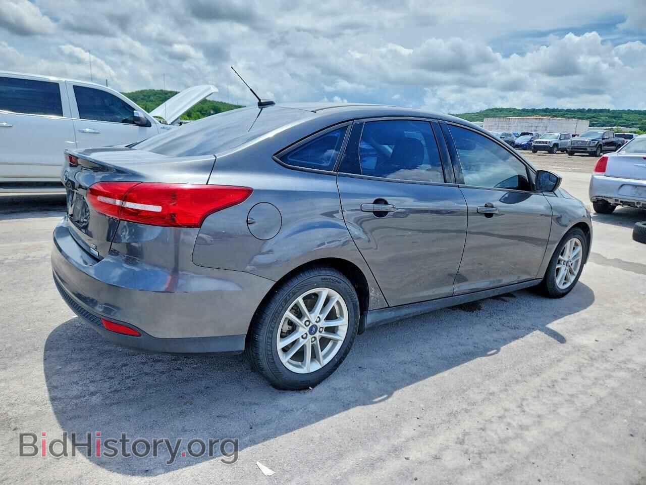 2018 FORD FOCUS - VIN: 1FADP3FE0JL321821 - Photo 3