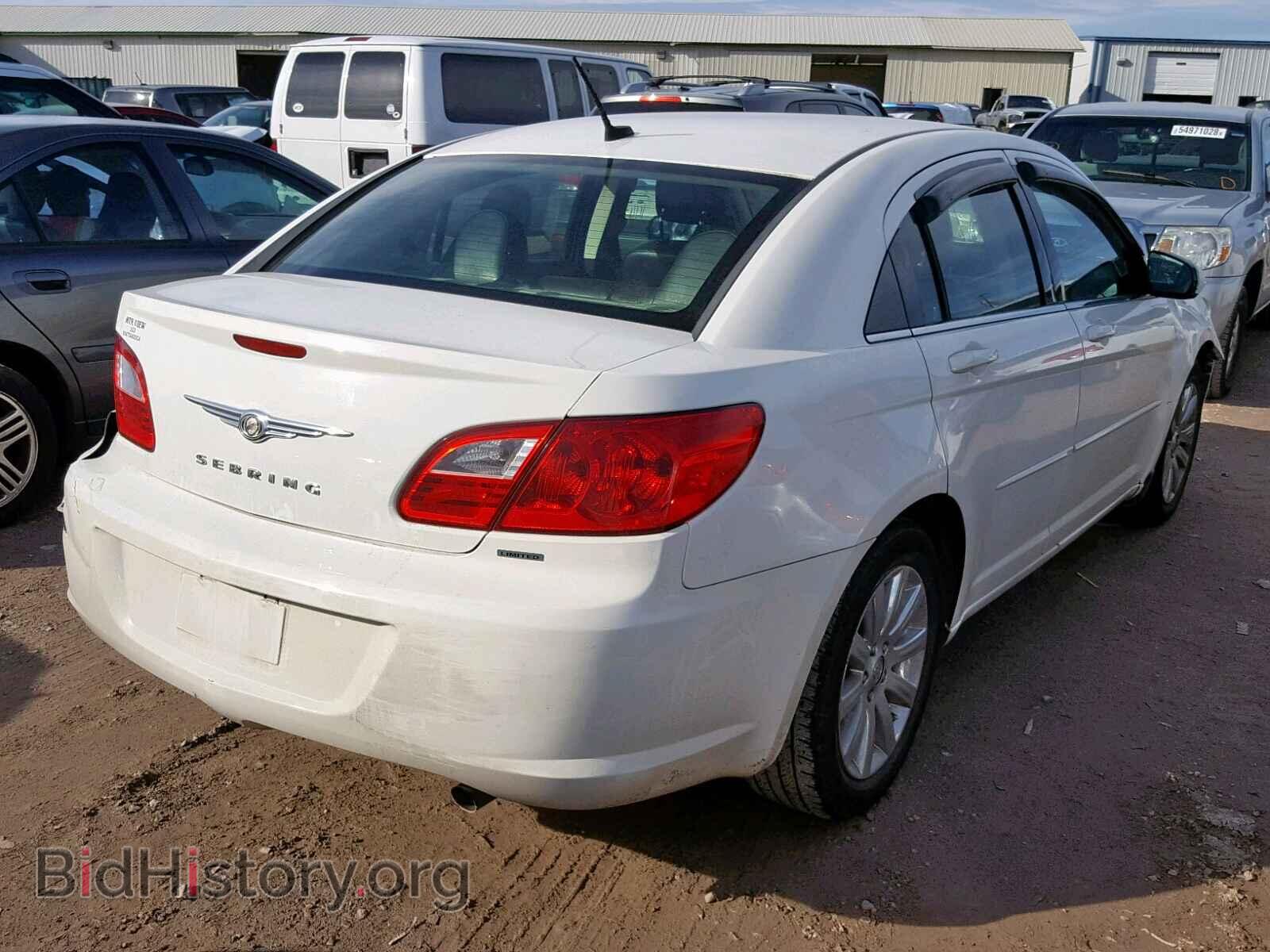 2010 CHRYSLER SEBRING - VIN: 1C3CC5FB6AN223307 - Фото 4