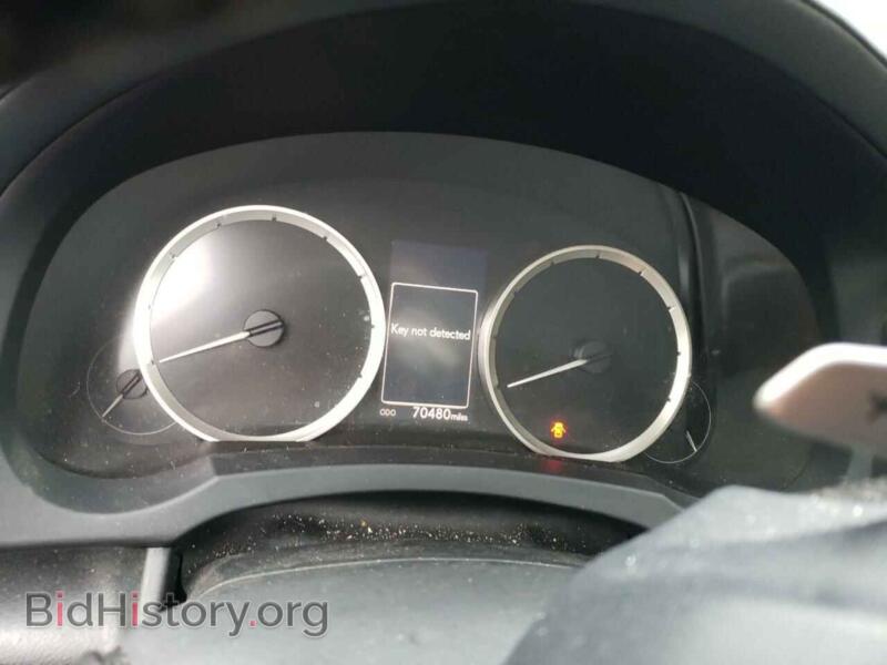 2015 Lexus IS (VIN JTHCF1D28F5019113) — photo 9 of 13