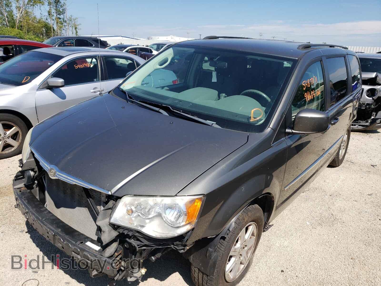 2010 CHRYSLER MINIVAN - VIN: 2A4RR5D13AR442351 - Photo 2