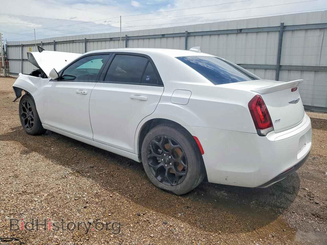 2017 CHRYSLER 300 - VIN: 2C3CCAGG9HH512543 - Photo 2