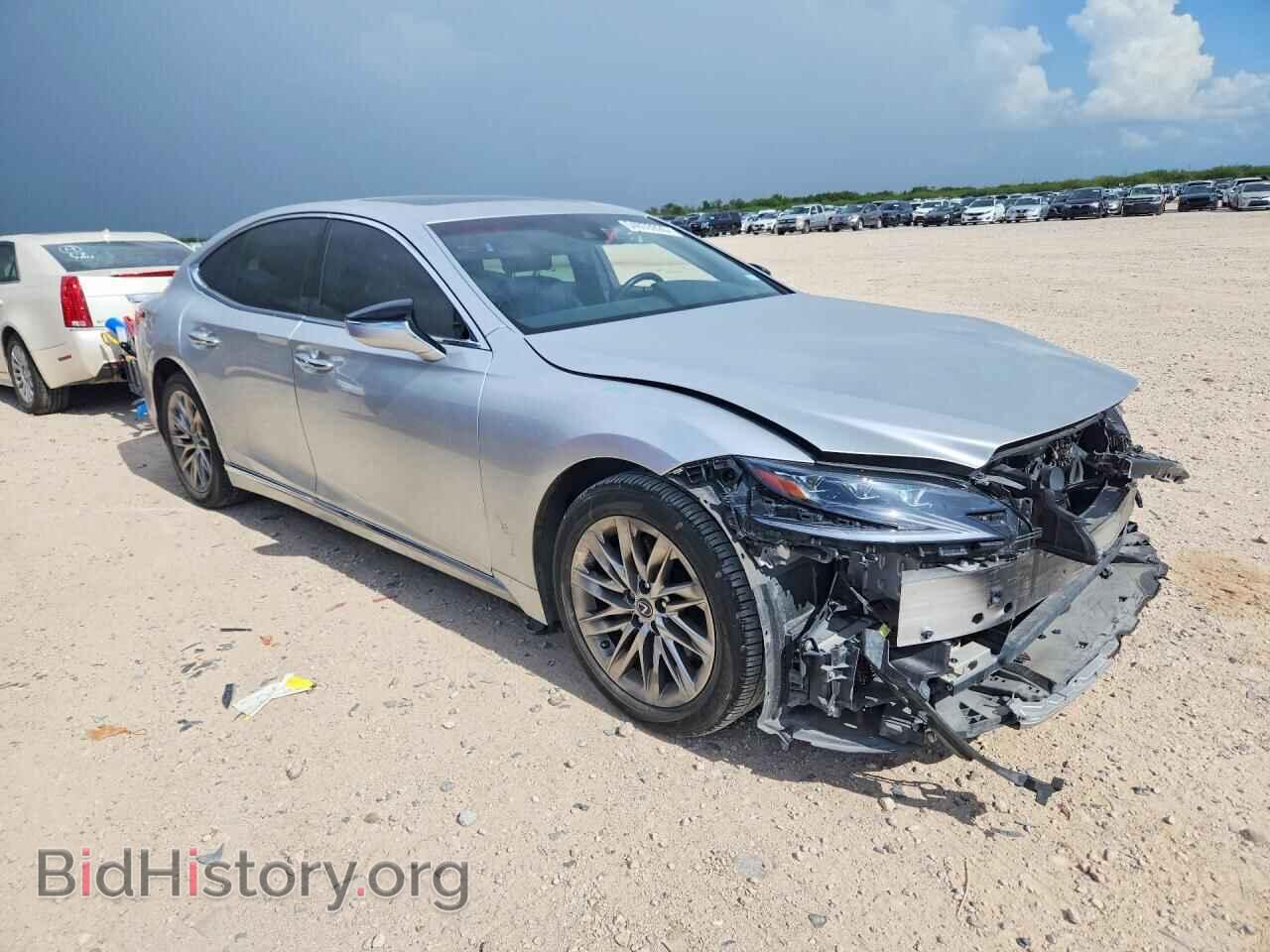 2018 LEXUS LS500 - VIN: JTHB51FF7J5004352 - Photo 4