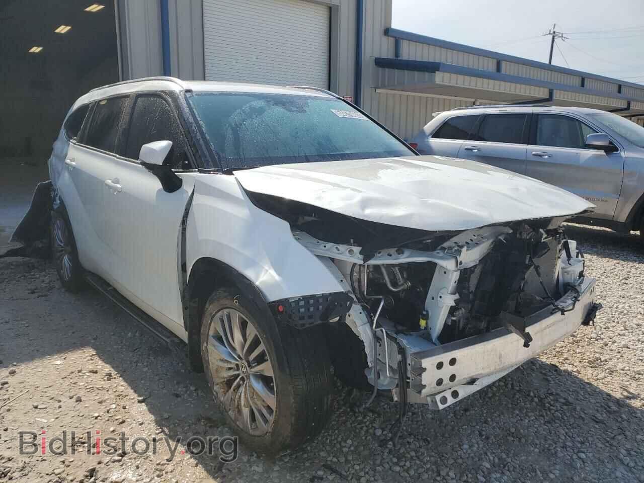 2021 TOYOTA HIGHLANDER - VIN: 5TDFZRBH8MS137892 - Фото 4