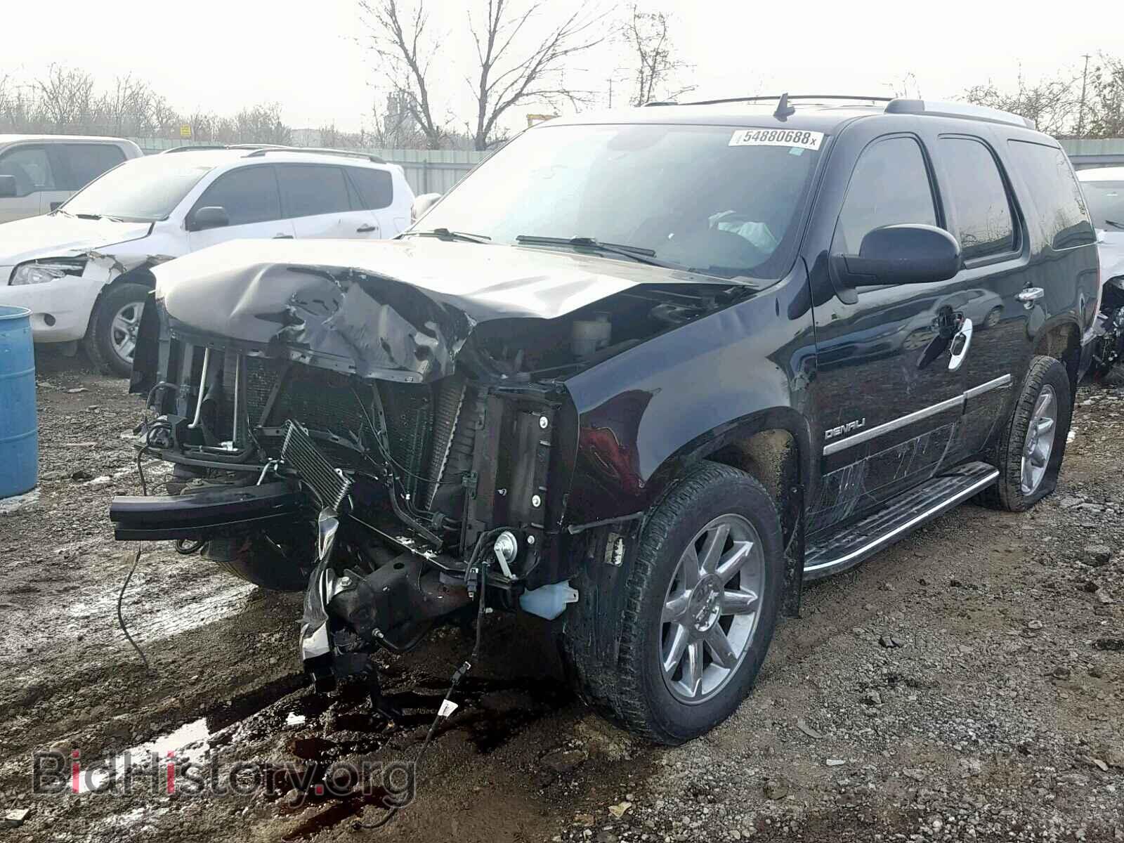 2013 GMC YUKON DENA - VIN: 1GKS2EEF7DR128335 - Фото 2