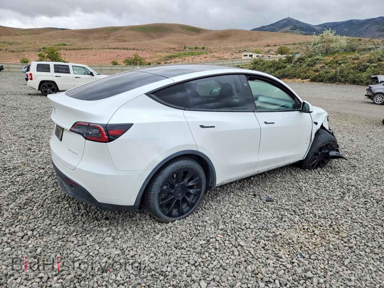 2023 TESLA MODEL Y - VIN: 7SAYGDEE2PF895726 - Фото 3