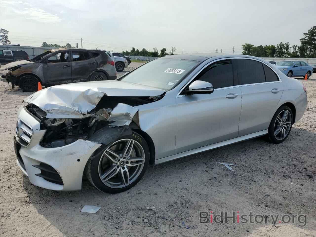 Photo WDDZF4JB3JA321898 - MERCEDES-BENZ E-CLASS 2018