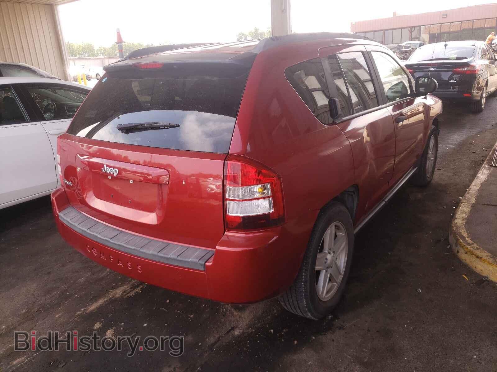2007 JEEP COMPASS - VIN: 1J8FF47W77D158132 - Фото 4
