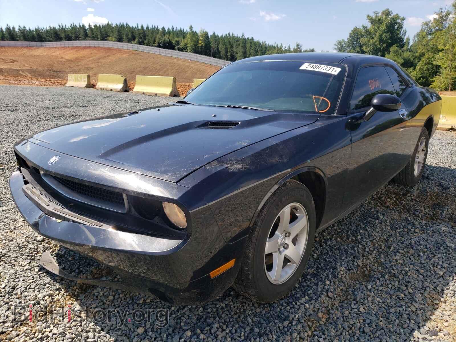 2010 DODGE CHALLENGER - VIN: 2B3CJ4DV2AH323391 - Photo 2