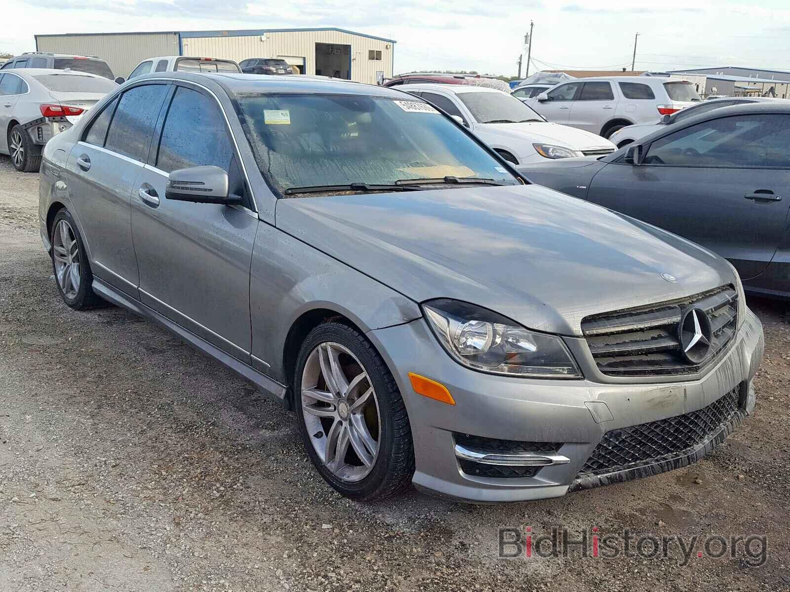 Photo WDDGF4HB9DR294354 - MERCEDES-BENZ C 250 2013