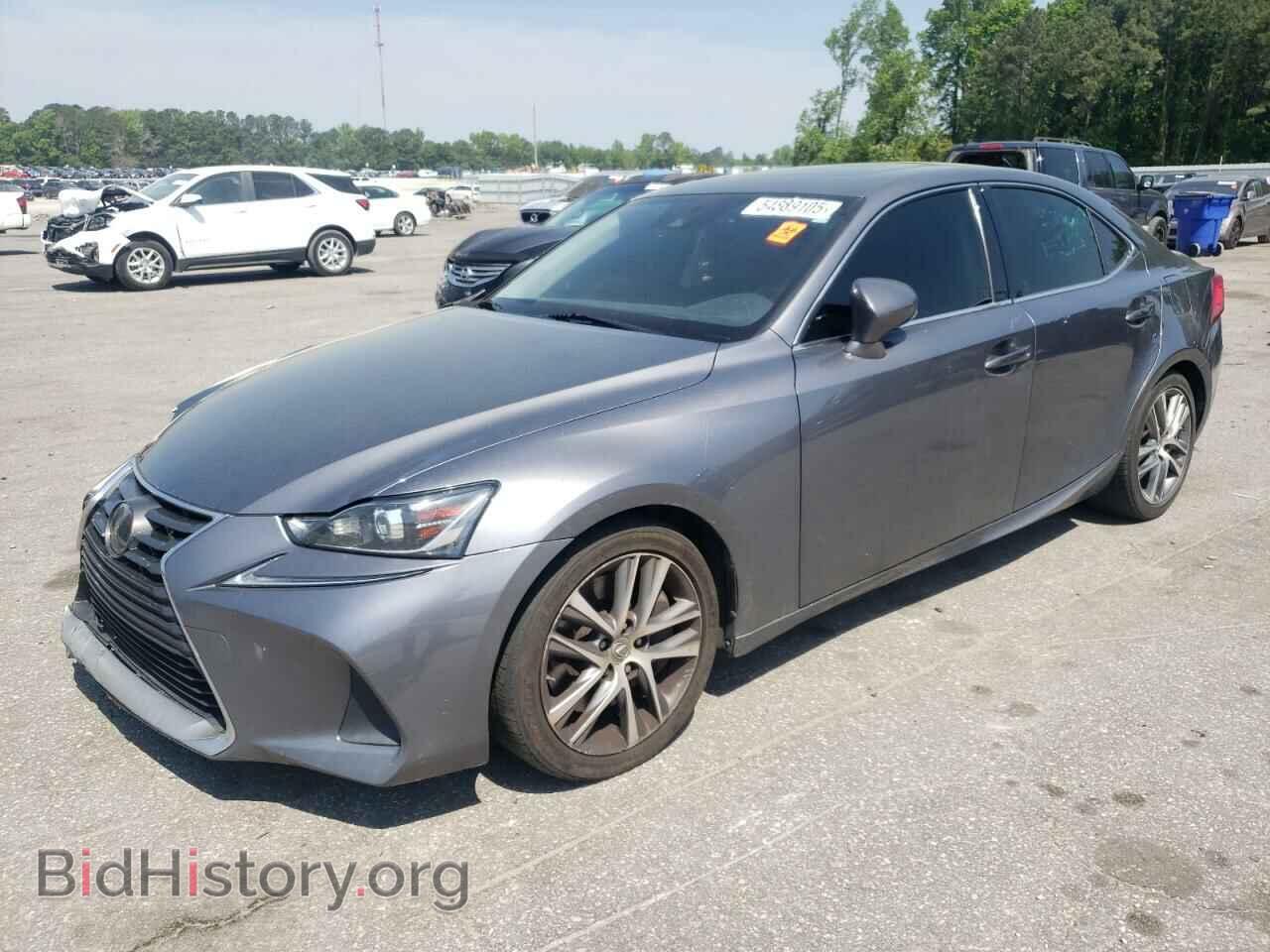 Photo JTHBA1D23J5073793 - LEXUS IS 2018