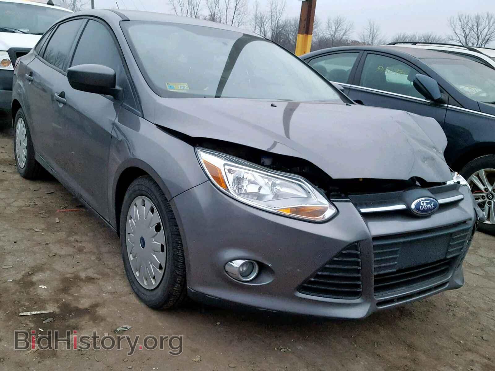 Photo 1FAHP3F24CL216449 - FORD FOCUS 2012