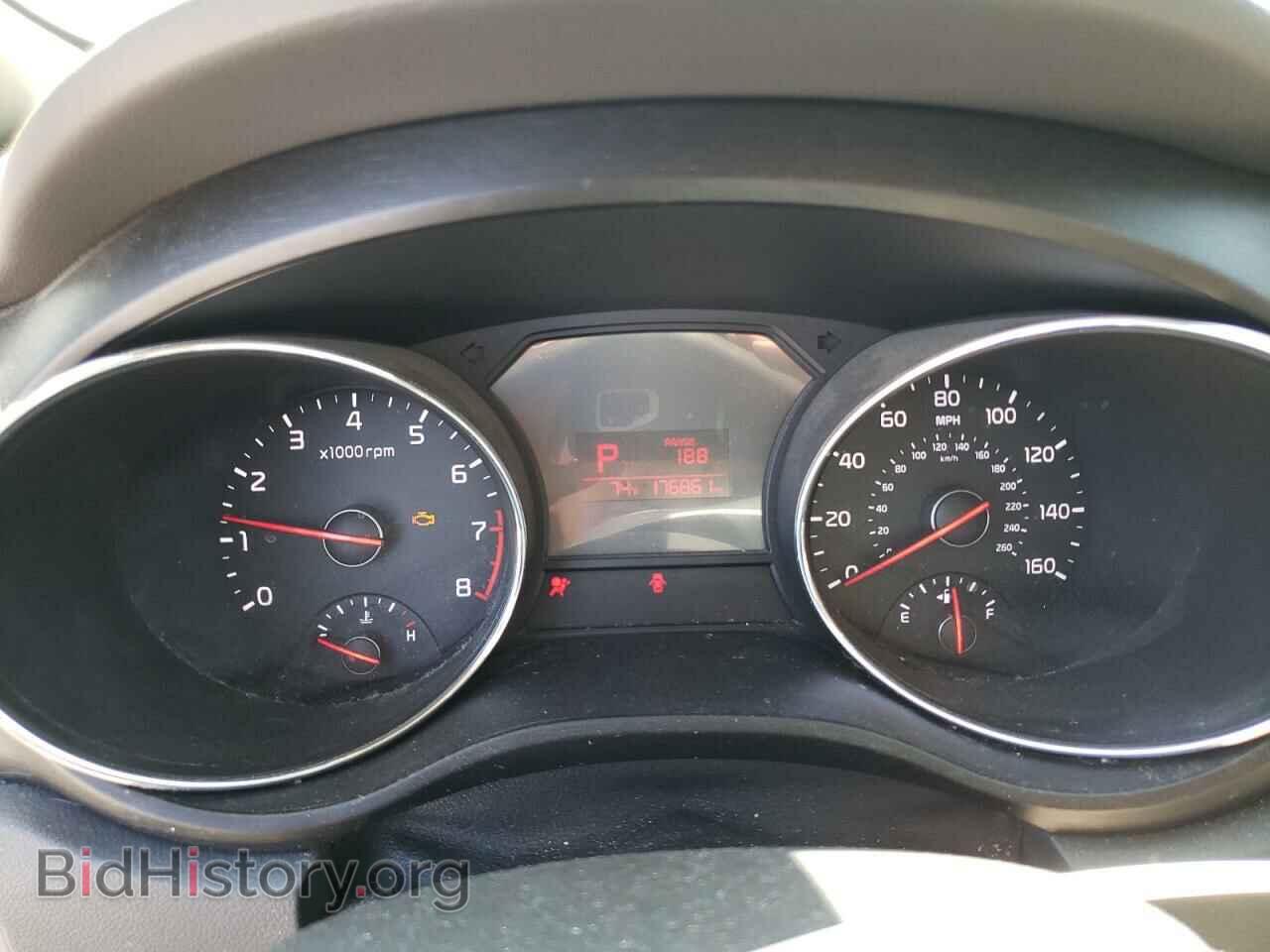 2017 KIA All Models - VIN: KNDMB5C18H6224929 - Фото 9