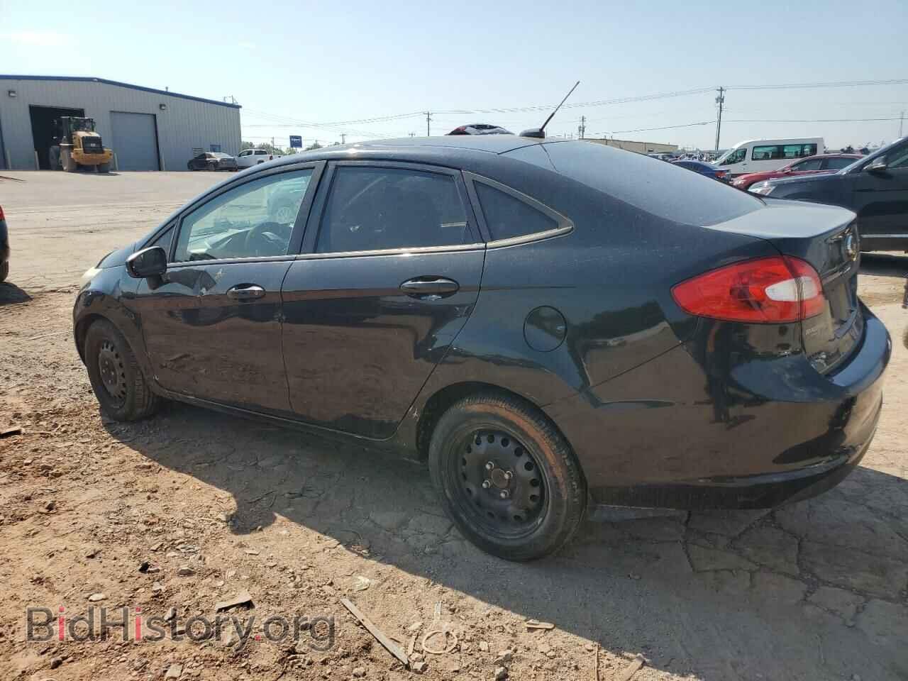 2013 FORD FIESTA - VIN: 3FADP4AJ3DM177775 - Фото 2