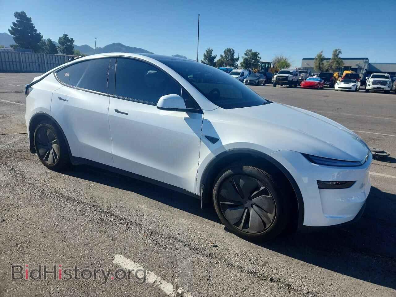 2026 TESLA MODEL Y - VIN: 7SAYGDED8TA493353 - Photo 4