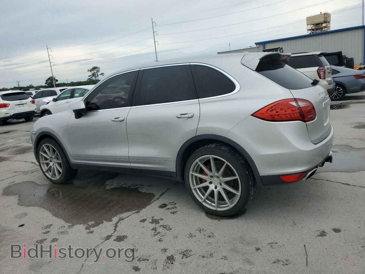 2011 PORSCHE CAYENNE - VIN: WP1AA2A2XBLA09320 - Фото 2
