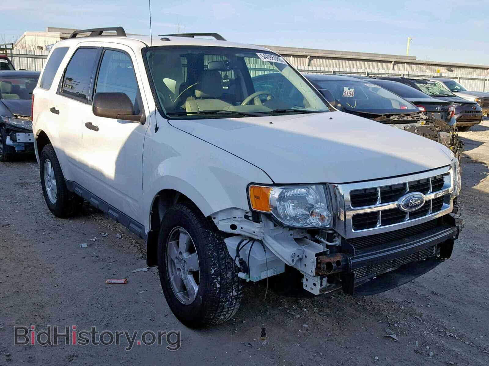 Фотография 1FMCU0D77BKB36590 - FORD ESCAPE 2011