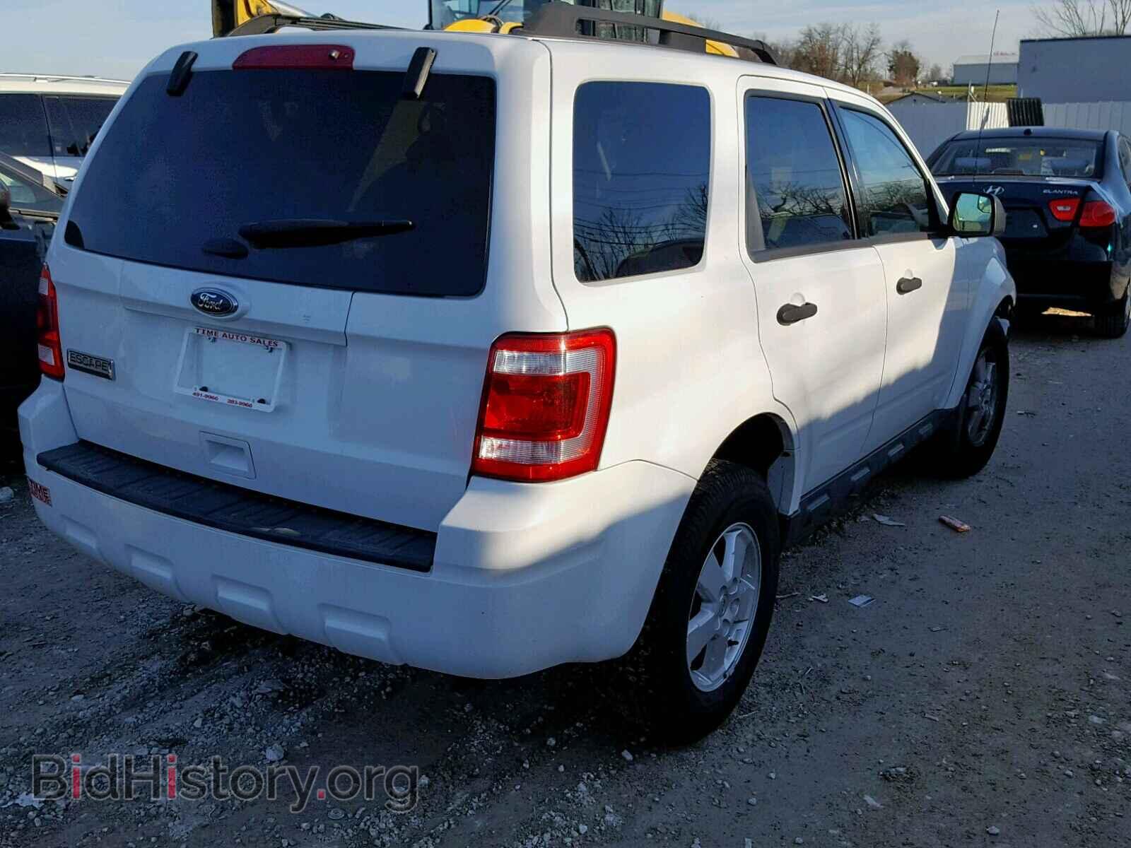 2011 FORD ESCAPE - VIN: 1FMCU0D77BKB36590 - Фото 4