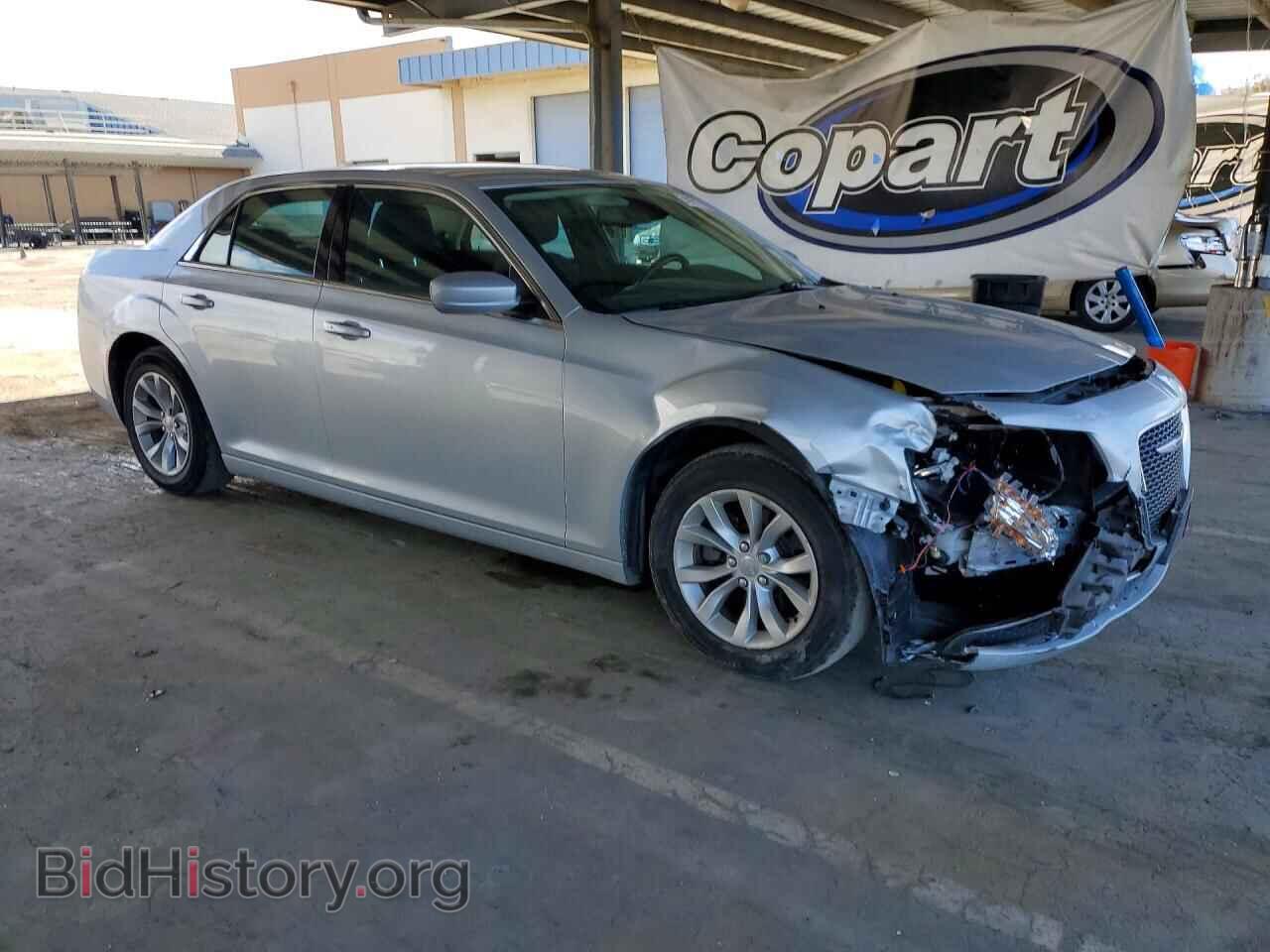 2019 CHRYSLER 300 - VIN: 2C3CCAAG0KH601465 - Фото 4