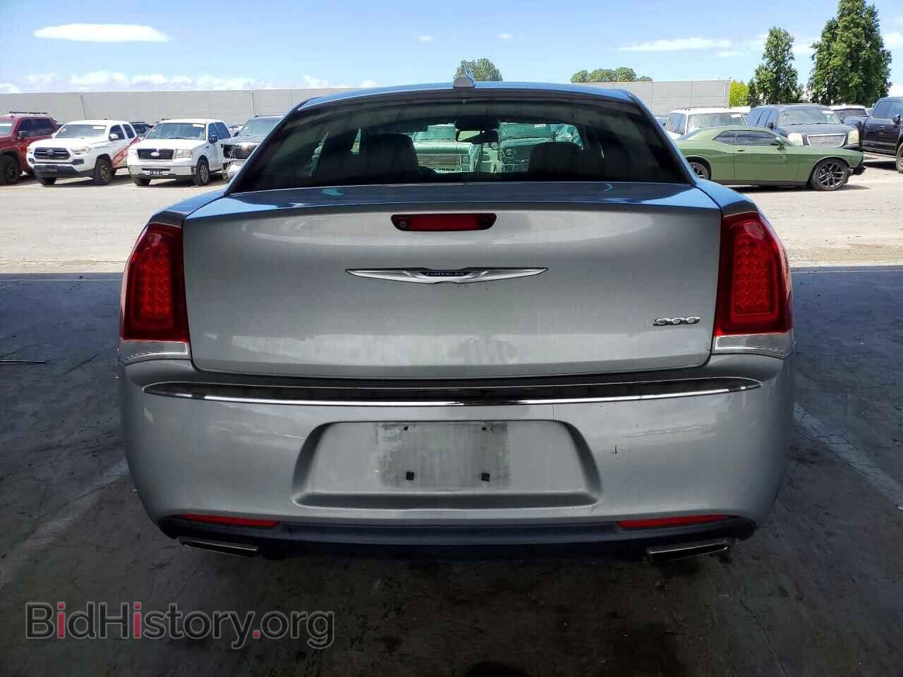 2019 CHRYSLER 300 - VIN: 2C3CCAAG0KH601465 - Фото 6