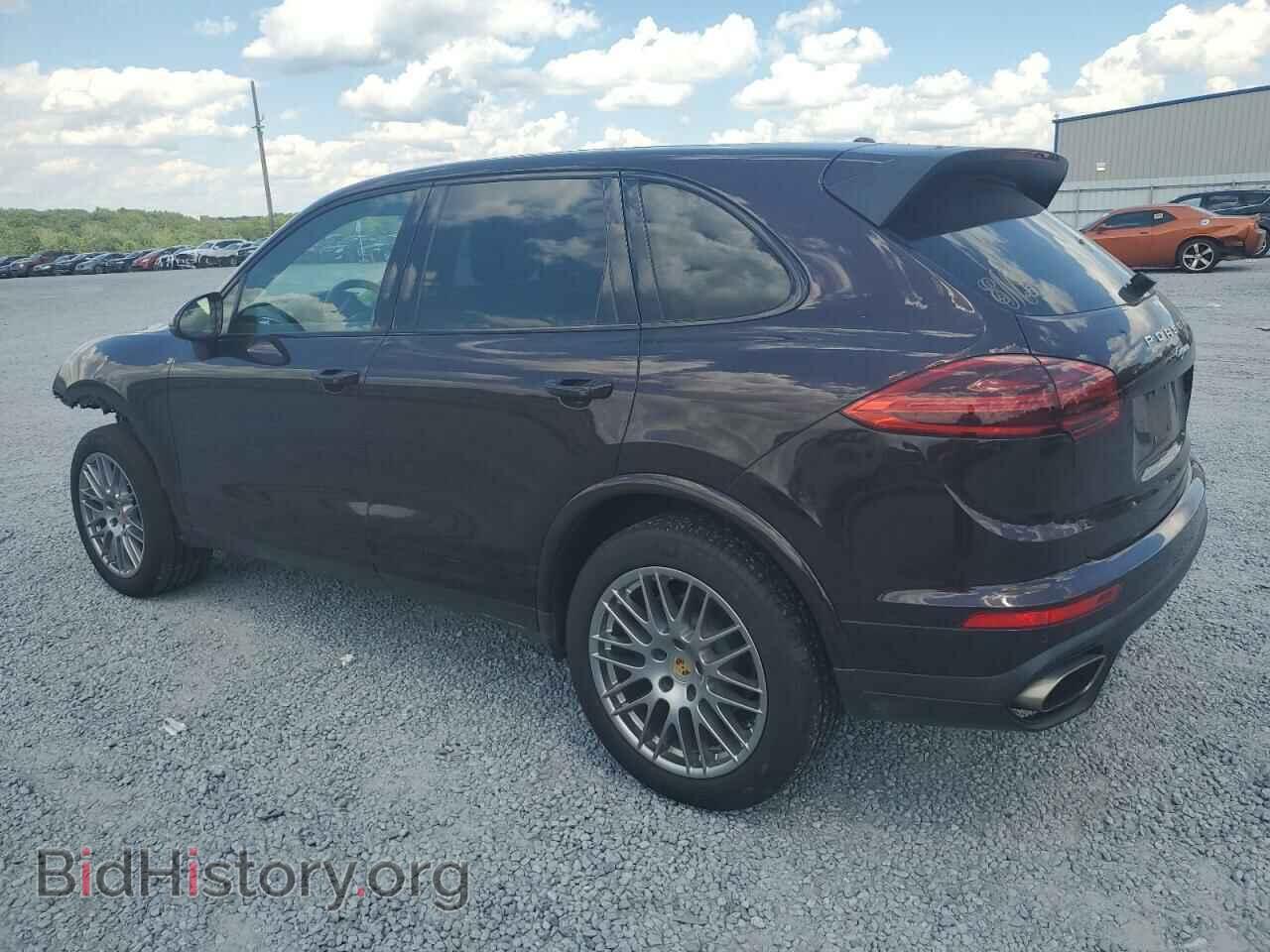 2017 PORSCHE CAYENNE - VIN: WP1AA2A25HKA81895 - Фото 2