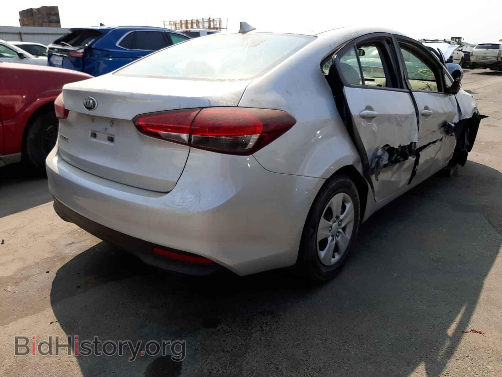 2017 KIA FORTE - VIN: 3KPFK4A73HE120840 - Фото 4