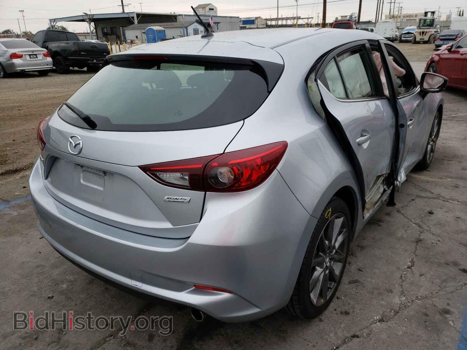 2018 MAZDA 3 - VIN: 3MZBN1L36JM201483 - Фото 4