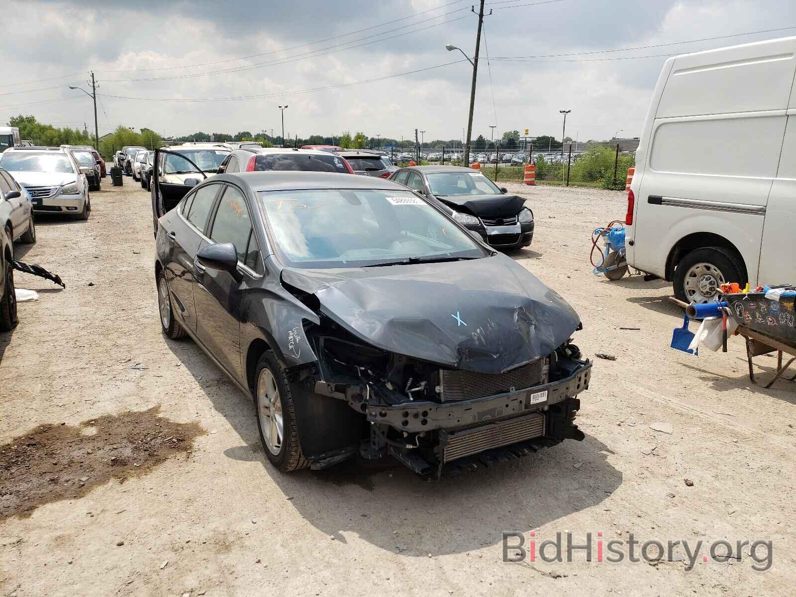 Photo 1G1BE5SM1H7200761 - CHEVROLET CRUZE 2017