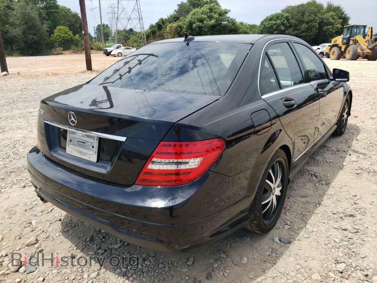 2012 MERCEDES-BENZ C-CLASS - VIN: WDDGF4HB5CR226213 - Фото 4
