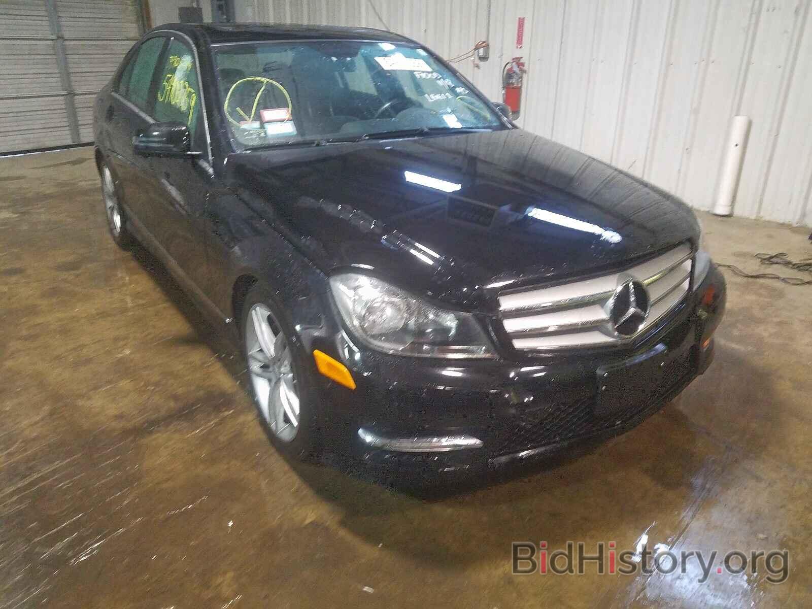 Photo WDDGF8AB5DR247761 - MERCEDES-BENZ C CLASS 2013