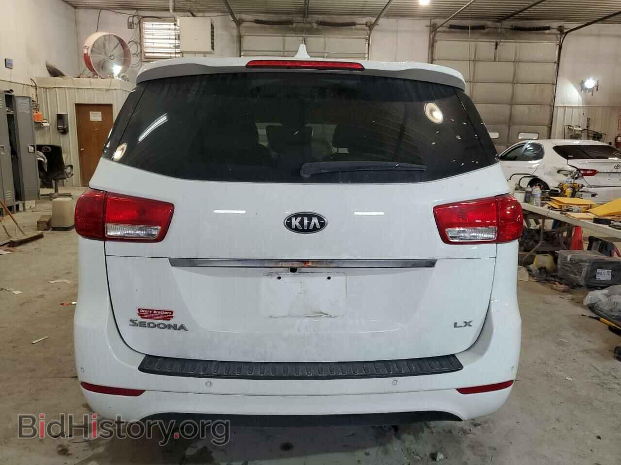 2018 KIA All Models - VIN: KNDMB5C19J6387210 - Фото 6
