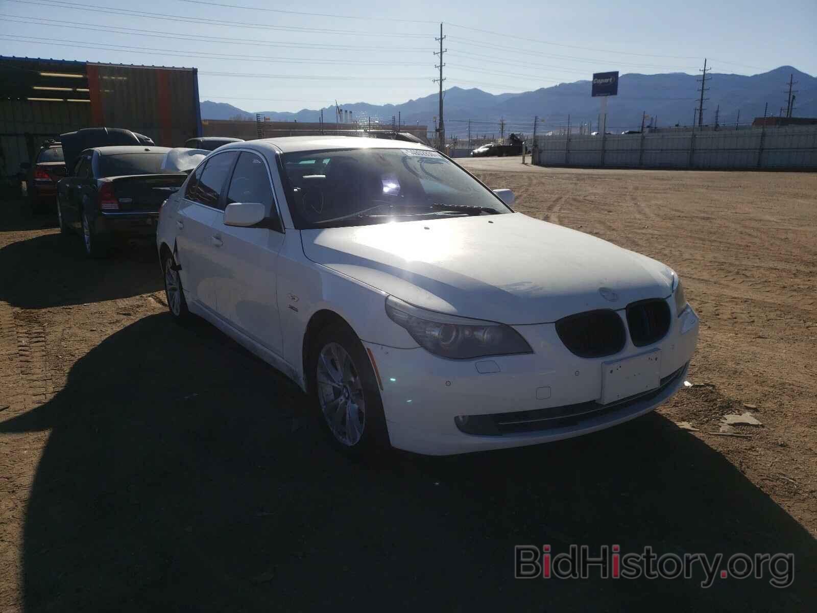 Photo WBANV93559C132568 - BMW 5 SERIES 2009