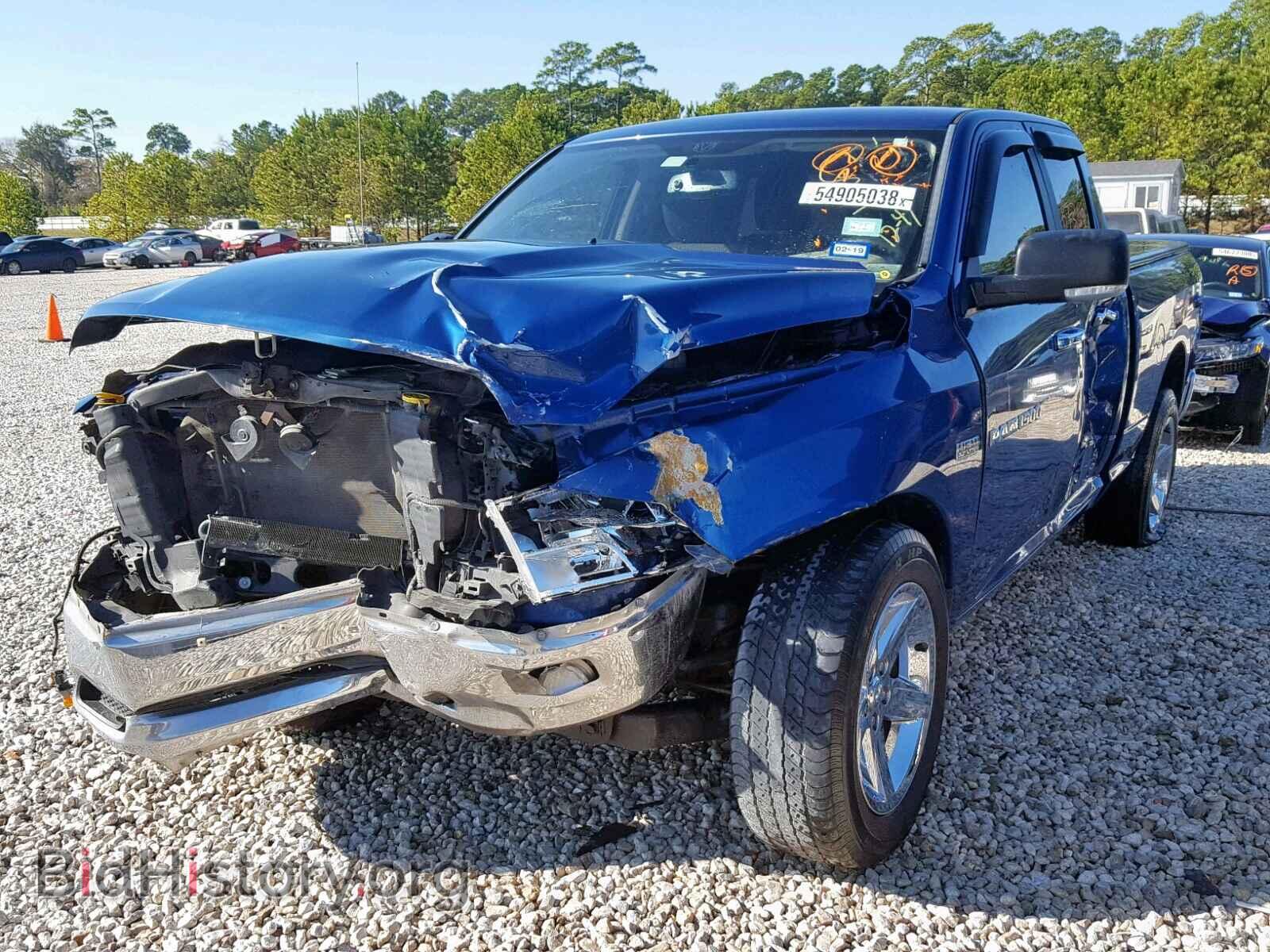 2011 DODGE RAM 1500 - VIN: 1D7RB1GT2BS603262 - Фото 2