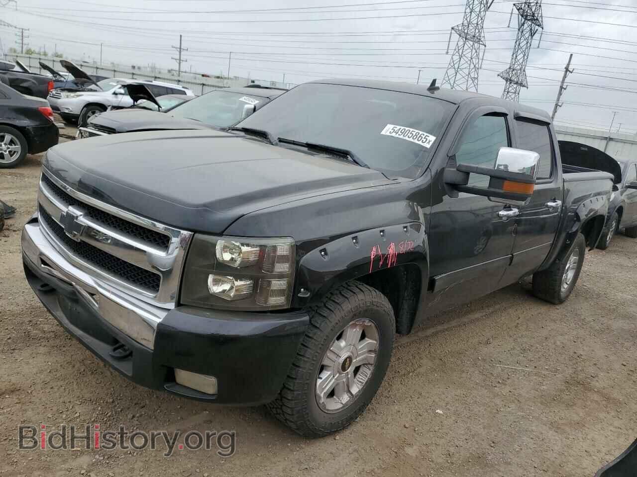 Photo 3GCPKSE30BG379734 - CHEVROLET ALL Models 2011