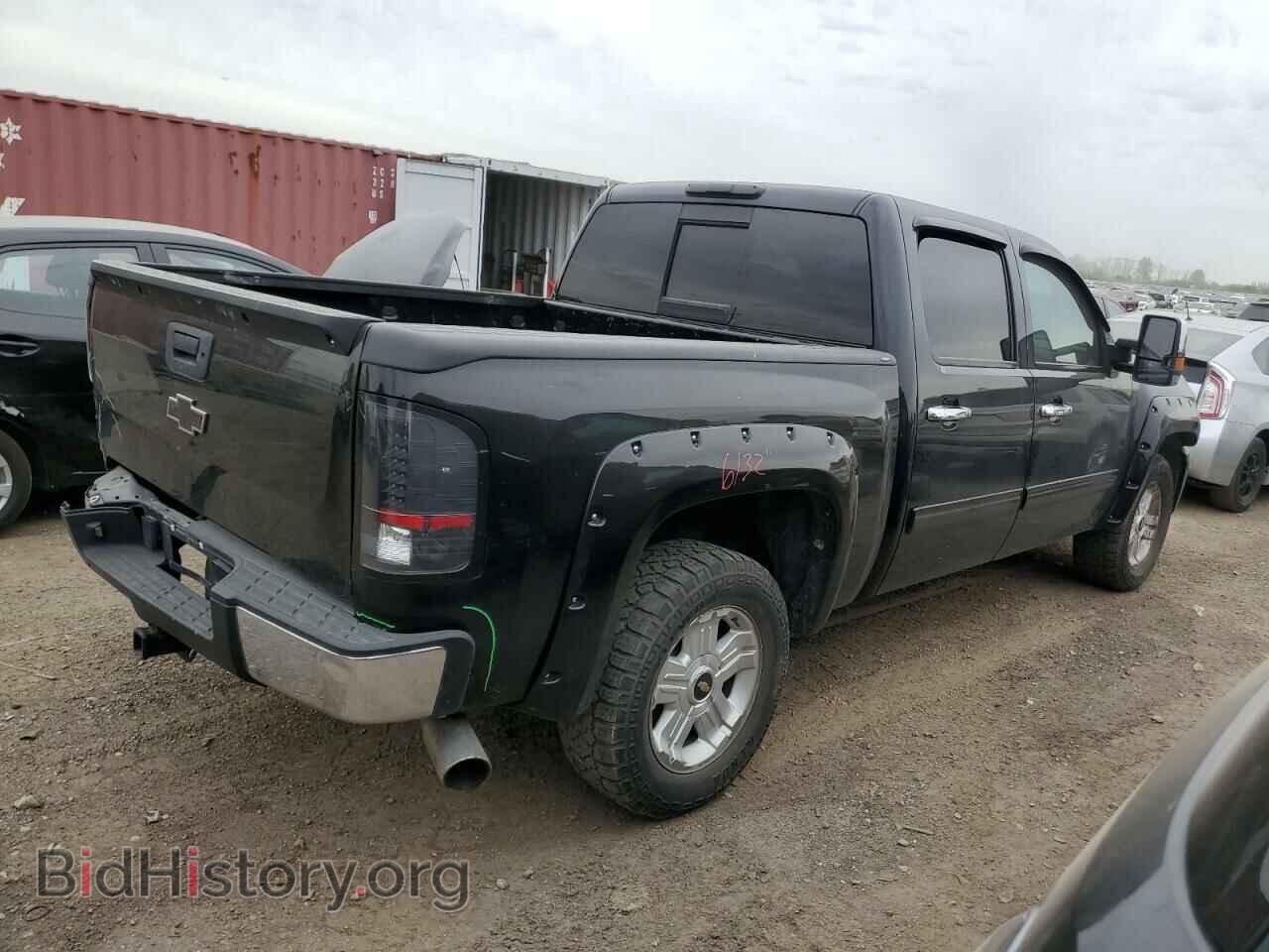 2011 CHEVROLET ALL Models - VIN: 3GCPKSE30BG379734 - Фото 3