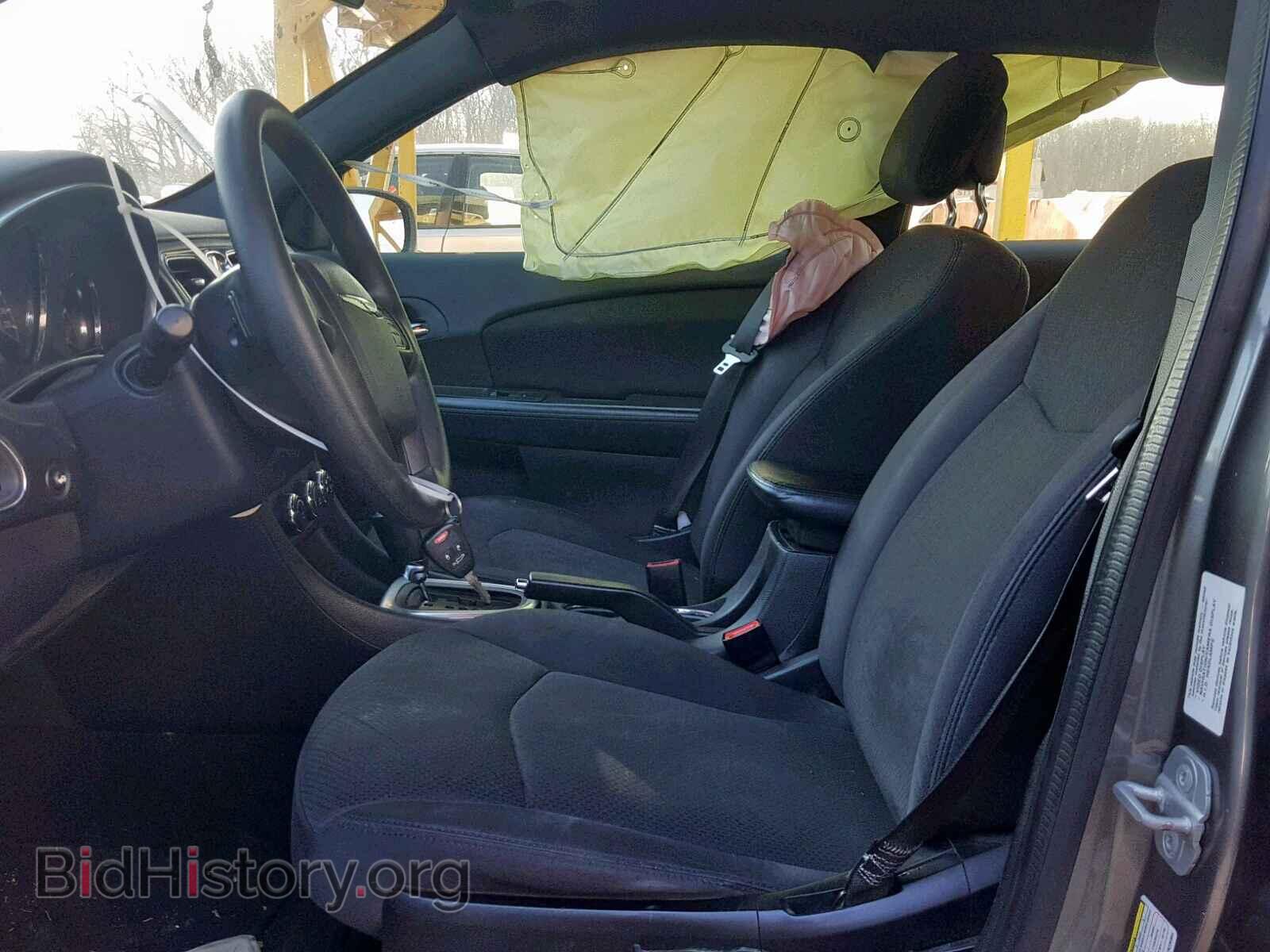 2012 CHRYSLER 200 - VIN: 1C3CCBAB8CN235984 - Фото 5