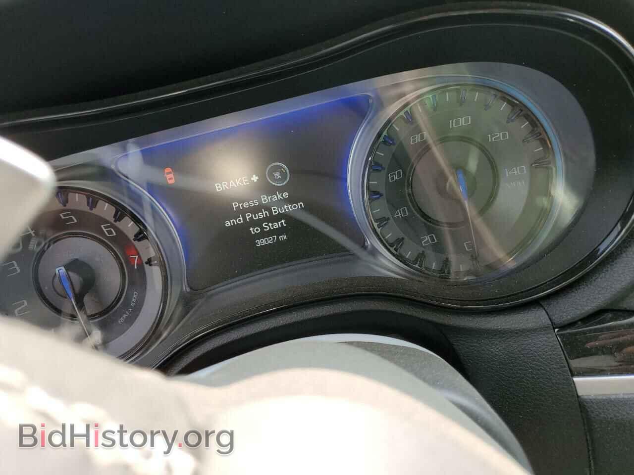 2017 CHRYSLER 300 - VIN: 2C3CCAGG9HH597612 - Фото 9