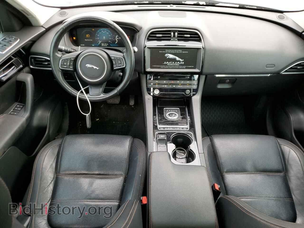 2017 JAGUAR F-PACE - VIN: SADCK2BV2HA070119 - Фото 8