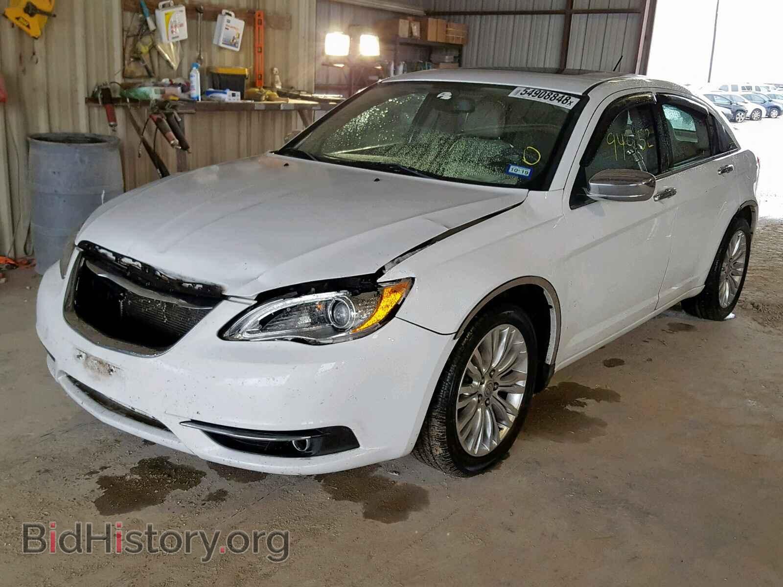 2012 CHRYSLER 200 - VIN: 1C3CCBCB1CN175852 - Photo 2
