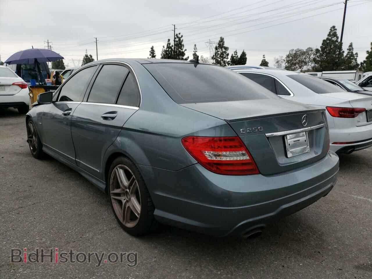 2012 MERCEDES-BENZ C-CLASS - VIN: WDDGF4HB2CA609590 - Фото 2
