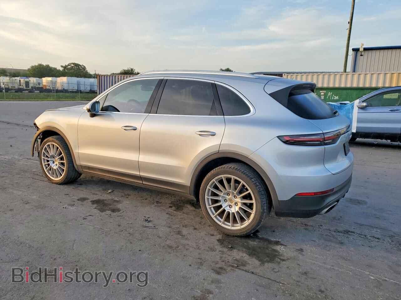 2019 PORSCHE CAYENNE - VIN: WP1AA2AY1KDA11410 - Photo 2