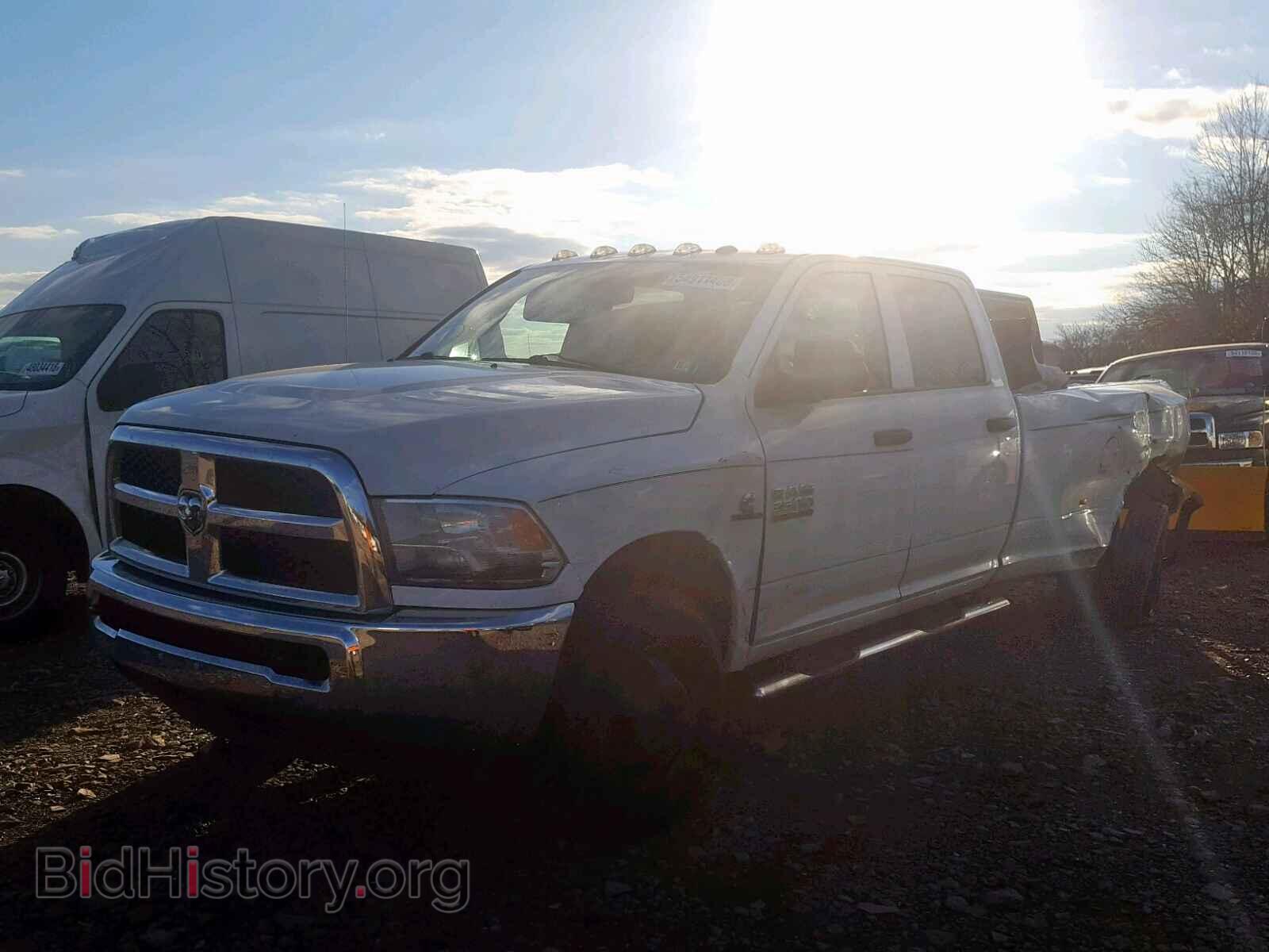 2015 RAM 3500 ST - VIN: 3C63RRGL3FG523628 - Фото 2