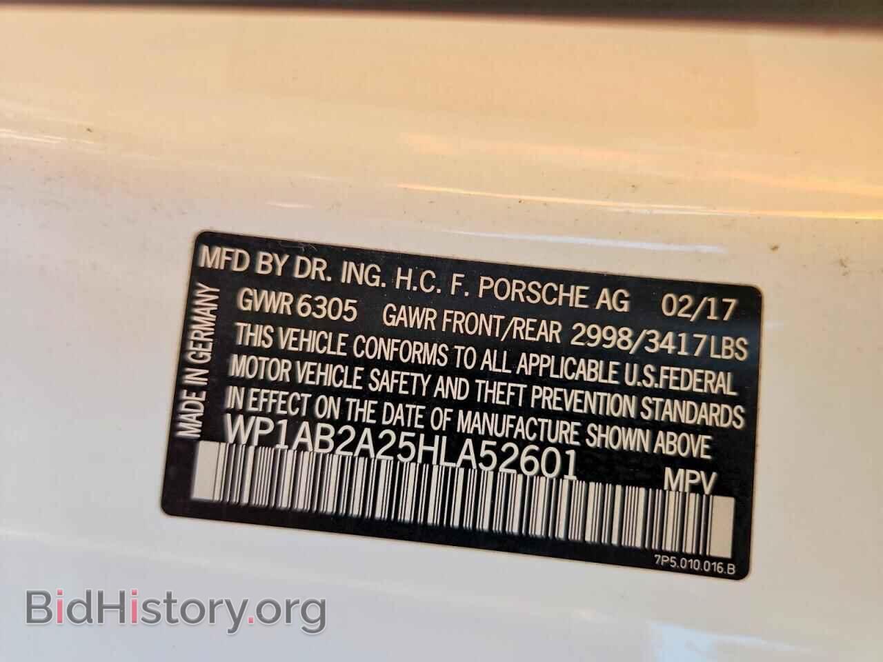 2017 PORSCHE CAYENNE - VIN: WP1AB2A25HLA52601 - Photo 13