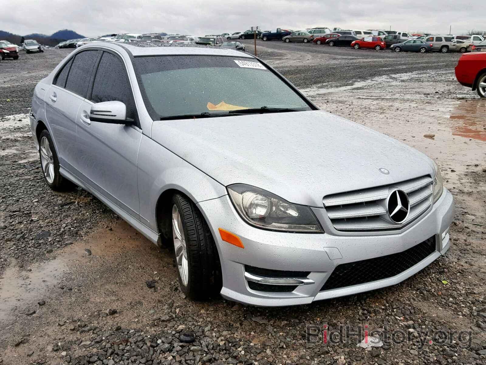 Photo WDDGF4HB4DR272083 - MERCEDES-BENZ C 250 2013